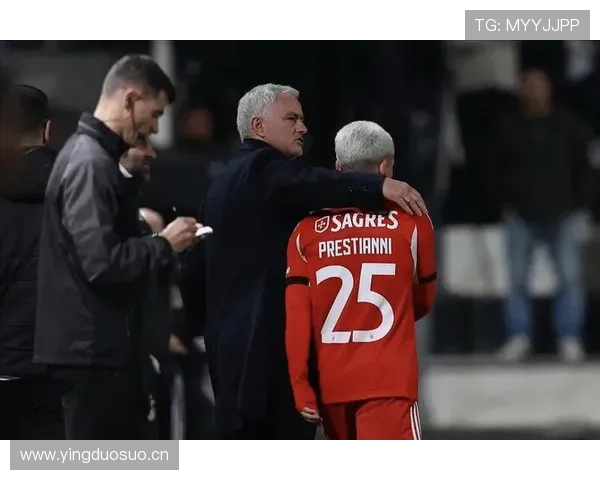 曼联高价引援频频失效问题分析，对球队战绩及财务持续性产生现实影响